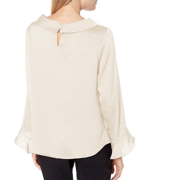 Vince Camuto Bell Sleeve Blouse - Picture 2 of 5